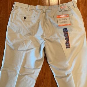 St Johns Bay khaki pants 42x32